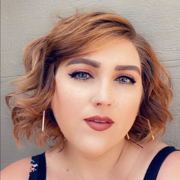 Meet your Posher, Jax - Picture 1 of 1